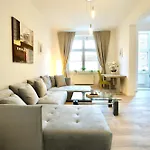 Citynah, Geraeumig, Wlan, Alles Neu, Vollausgestattet Daire