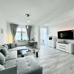 Daire Citynah, Geraeumig, Wlan, Alles Neu, Vollausgestattet *