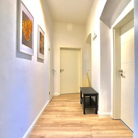 Apartment Citynah, Geraeumig, Wlan, Alles Neu, Vollausgestattet Magdeburg