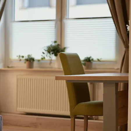 Apartment Citynah, Geraeumig, Wlan, Alles Neu, Vollausgestattet *