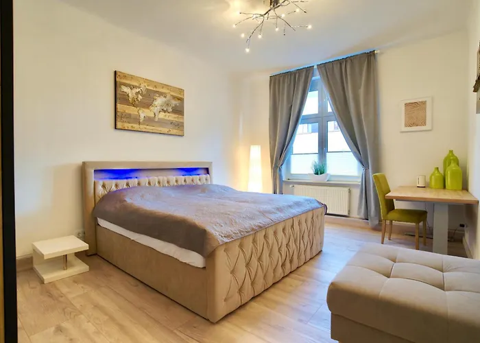 Apartament Citynah, Geraeumig, Wlan, Alles Neu, Vollausgestattet *