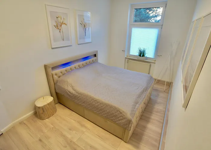 Appartement Citynah, Geraeumig, Wlan, Alles Neu, Vollausgestattet