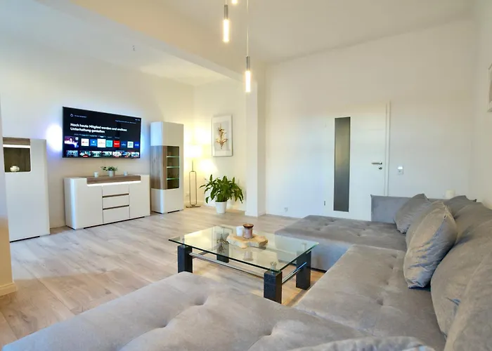 Citynah, Geraeumig, Wlan, Alles Neu, Vollausgestattet Apartament *