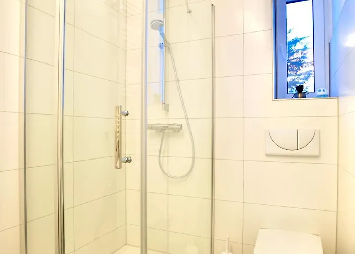 Appartement Citynah, Geraeumig, Wlan, Alles Neu, Vollausgestattet