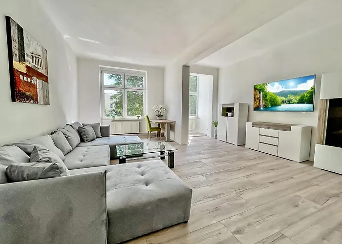 Citynah, Geraeumig, Wlan, Alles Neu, Vollausgestattet *